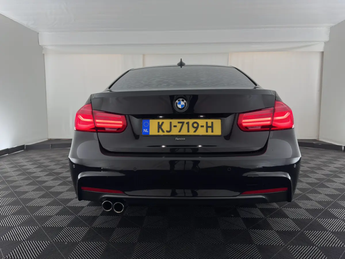 330e Centennial High Executive M-Sportpack (Plug-in) {SoH-88%} Aut. *LEATHER | FULL-LED | HEATED-SPORTSEATS | NAVI-FULLMAP | PRIVACY-GLASS | ECC | PDC | CRUISE | 18''ALU*