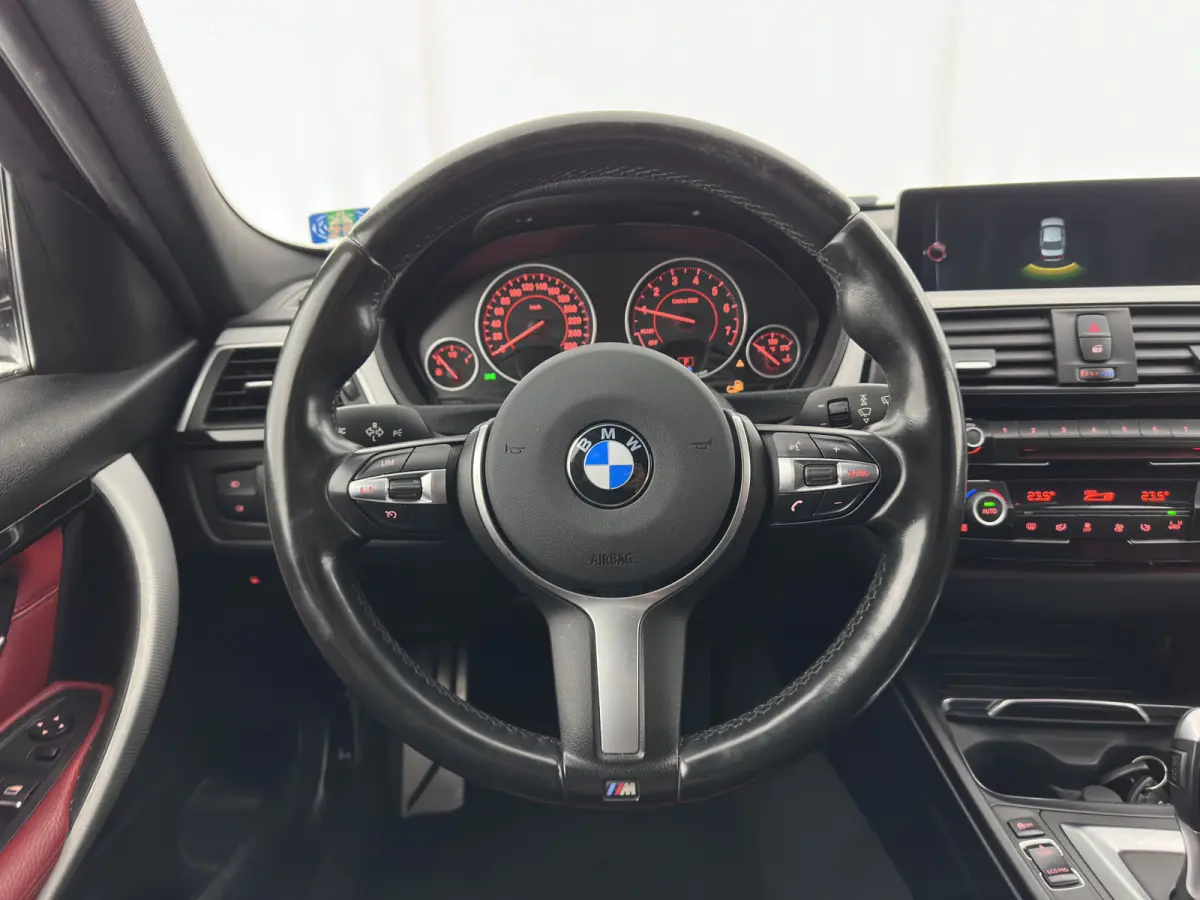 330e Centennial High Executive M-Sportpack (Plug-in) {SoH-88%} Aut. *LEATHER | FULL-LED | HEATED-SPORTSEATS | NAVI-FULLMAP | PRIVACY-GLASS | ECC | PDC | CRUISE | 18''ALU*