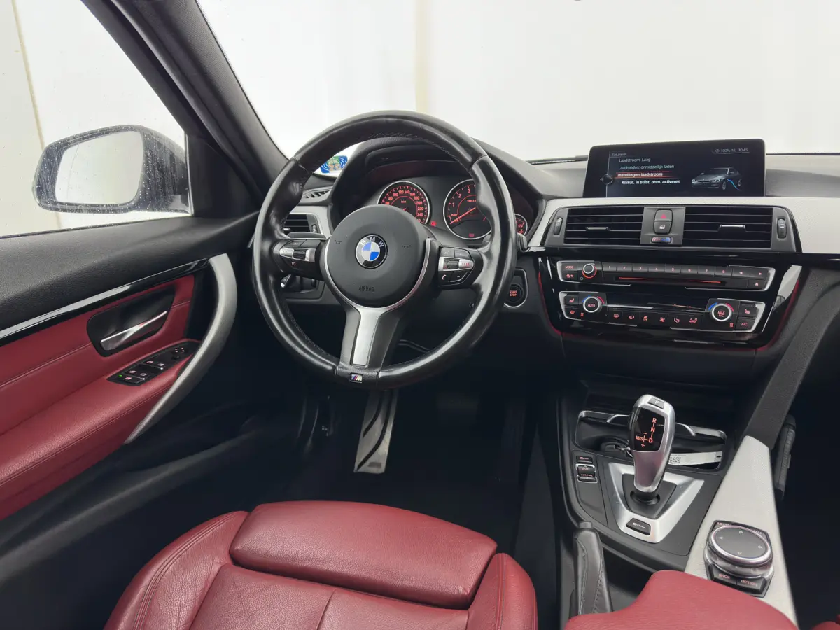 330e Centennial High Executive M-Sportpack (Plug-in) {SoH-88%} Aut. *LEATHER | FULL-LED | HEATED-SPORTSEATS | NAVI-FULLMAP | PRIVACY-GLASS | ECC | PDC | CRUISE | 18''ALU*