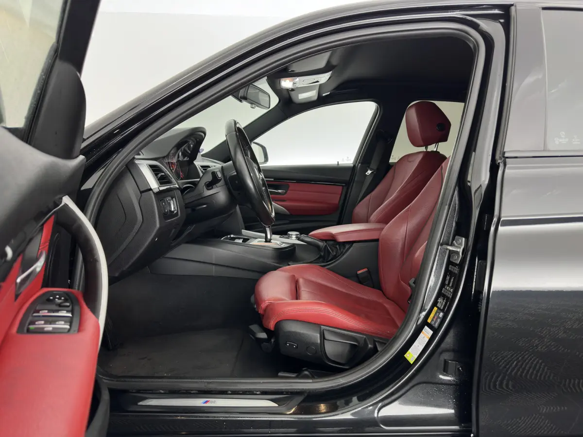 330e Centennial High Executive M-Sportpack (Plug-in) {SoH-88%} Aut. *LEATHER | FULL-LED | HEATED-SPORTSEATS | NAVI-FULLMAP | PRIVACY-GLASS | ECC | PDC | CRUISE | 18''ALU*