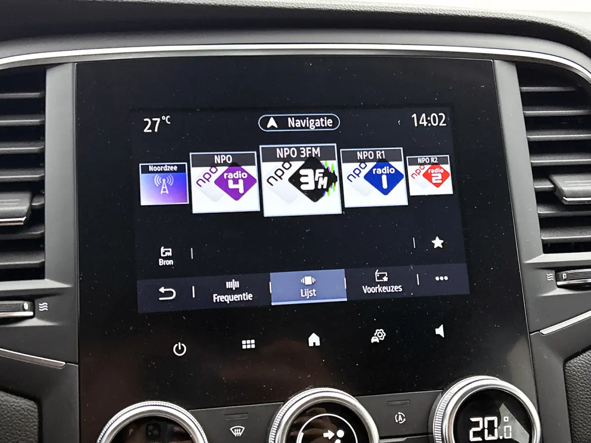 1.3 TCe 141PK 5Drs. Business Zen / Airco-ecc./ Navigatie / Radio multimedia / Cruisecontrol / Apk 07-2027