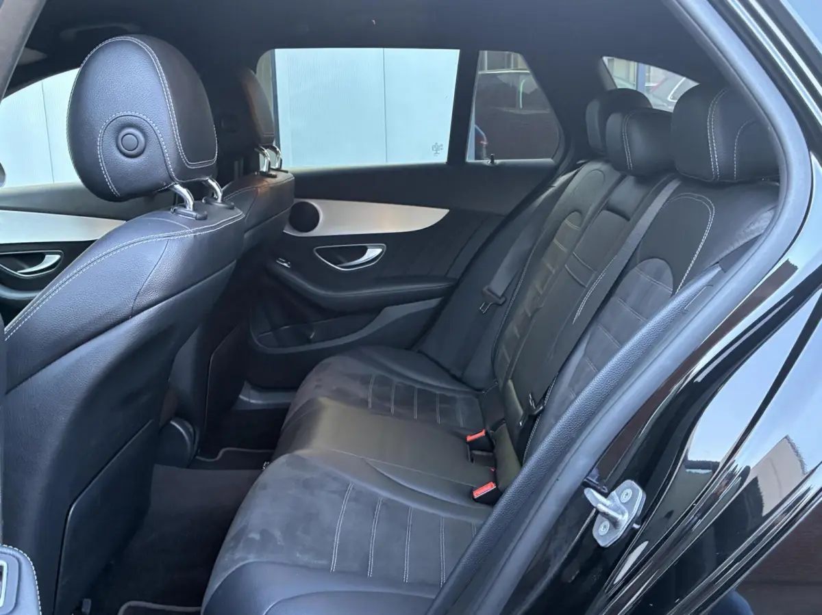 160 Autom AMG Led Navi Cruise Pdc 2020 Facelift Model NL Auto Trekhaak Perfecte Staat 2 De Eigenaar