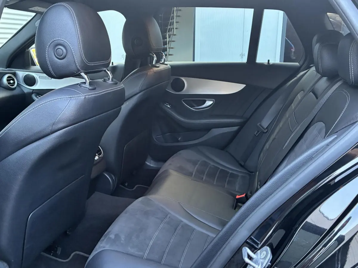 160 Autom AMG Led Navi Cruise Pdc 2020 Facelift Model NL Auto Trekhaak Perfecte Staat 2 De Eigenaar