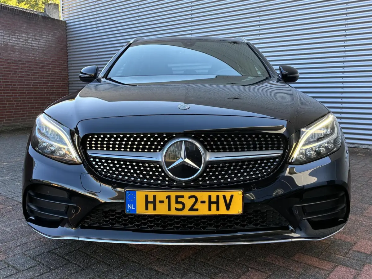 160 Autom AMG Led Navi Cruise Pdc 2020 Facelift Model NL Auto Trekhaak Perfecte Staat 2 De Eigenaar