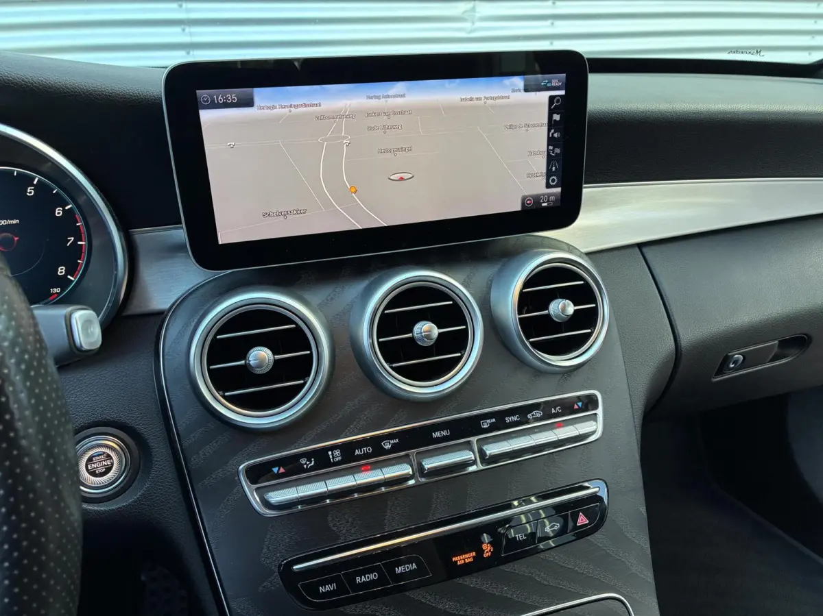 160 Autom AMG Led Navi Cruise Pdc 2020 Facelift Model NL Auto Trekhaak Perfecte Staat 2 De Eigenaar