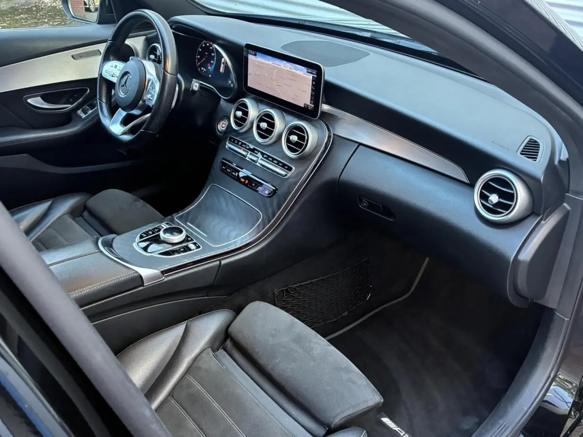 160 Autom AMG Led Navi Cruise Pdc 2020 Facelift Model NL Auto Trekhaak Perfecte Staat 2 De Eigenaar