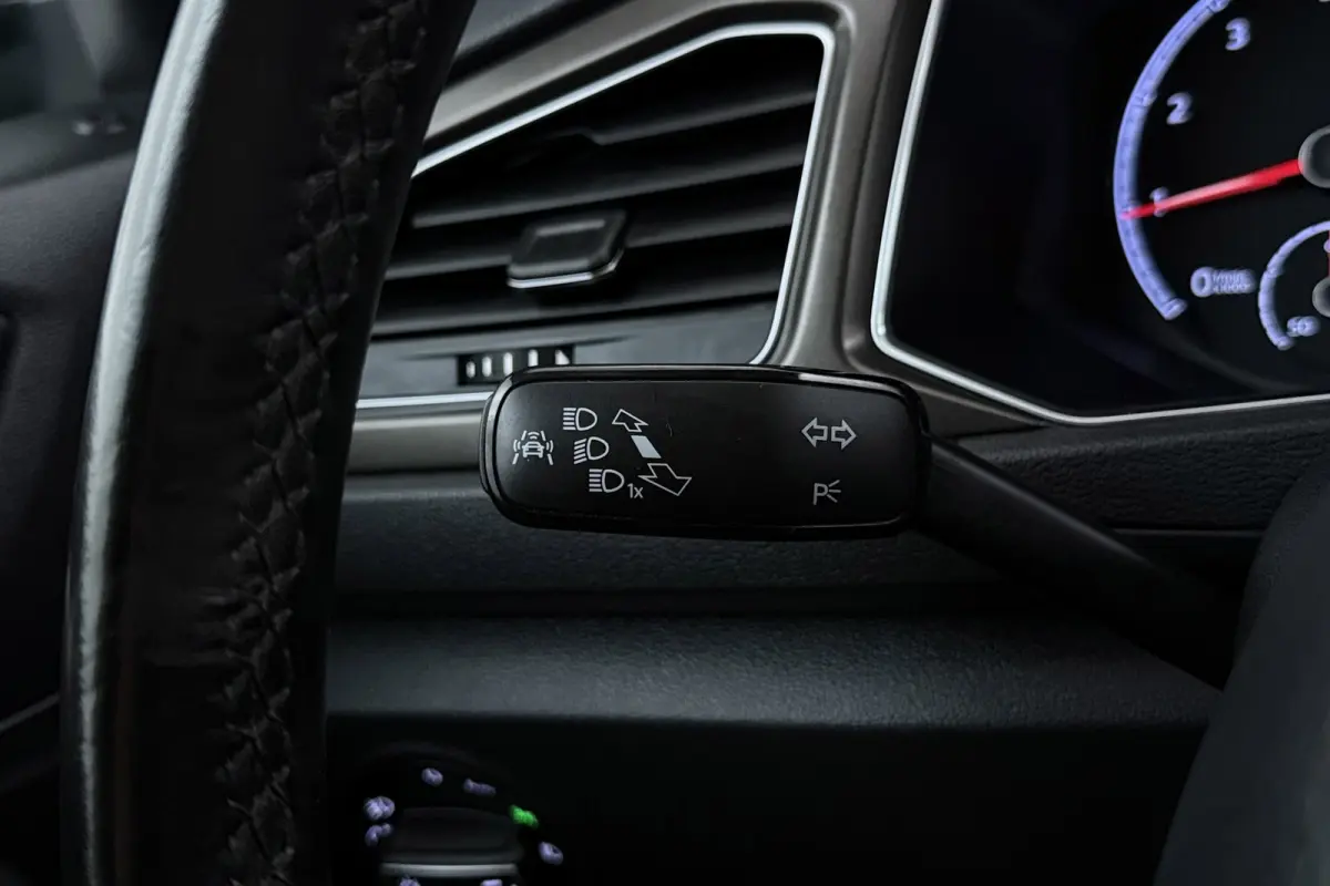 1.0 TSI Style | Trekhaak | 70.000 KM! | CarPlay | Climate Control | Stoelverwarming | Adap. Cruise |
