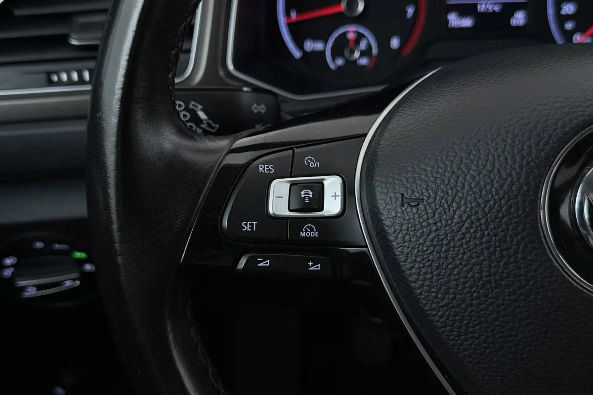 1.0 TSI Style | Trekhaak | 70.000 KM! | CarPlay | Climate Control | Stoelverwarming | Adap. Cruise |