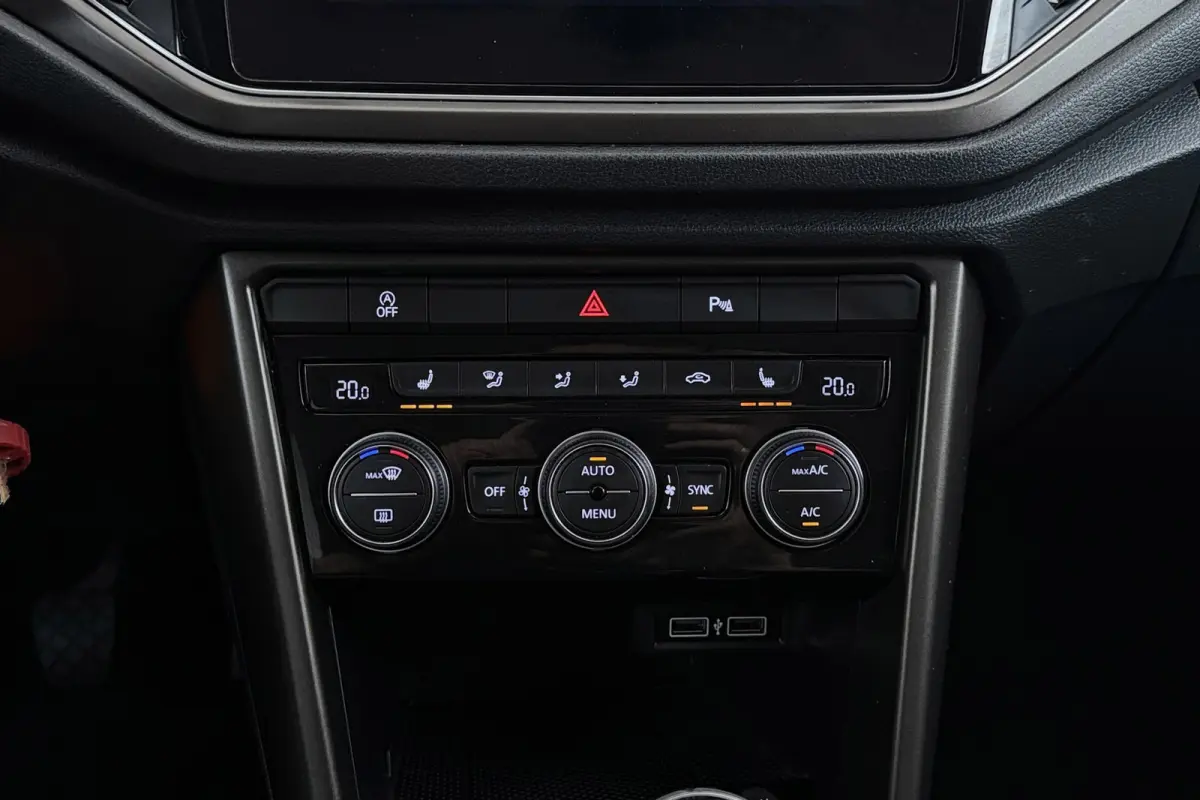 1.0 TSI Style | Trekhaak | 70.000 KM! | CarPlay | Climate Control | Stoelverwarming | Adap. Cruise |