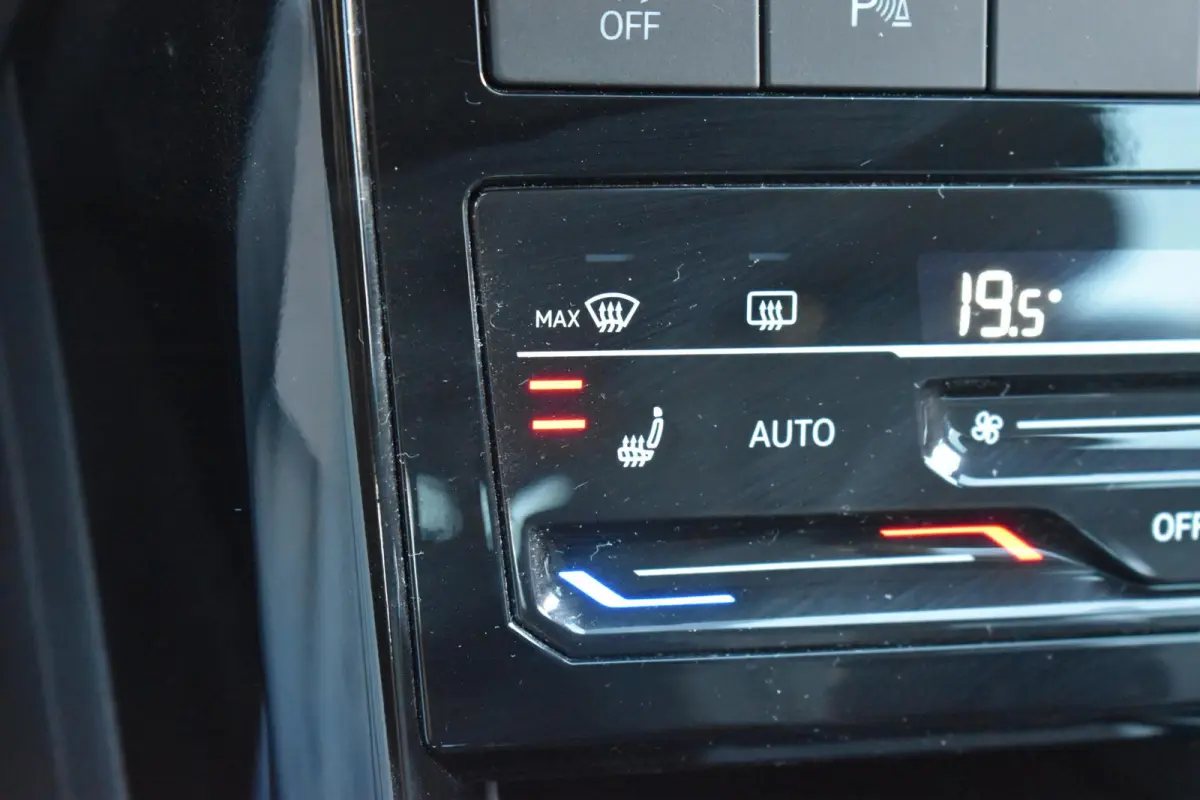 1.0 TSI Style Automaat | Carplay Navigatie | Digitaal dashboard | 12 mnd BOVAG garantie | Whatsapp 06-53188999