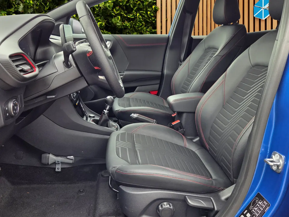 1.0 EcoBoost ST-Line X Carplay | Cruise control | Half Leder | Navigatie  | Achteruitrij camera | B&O | 18"