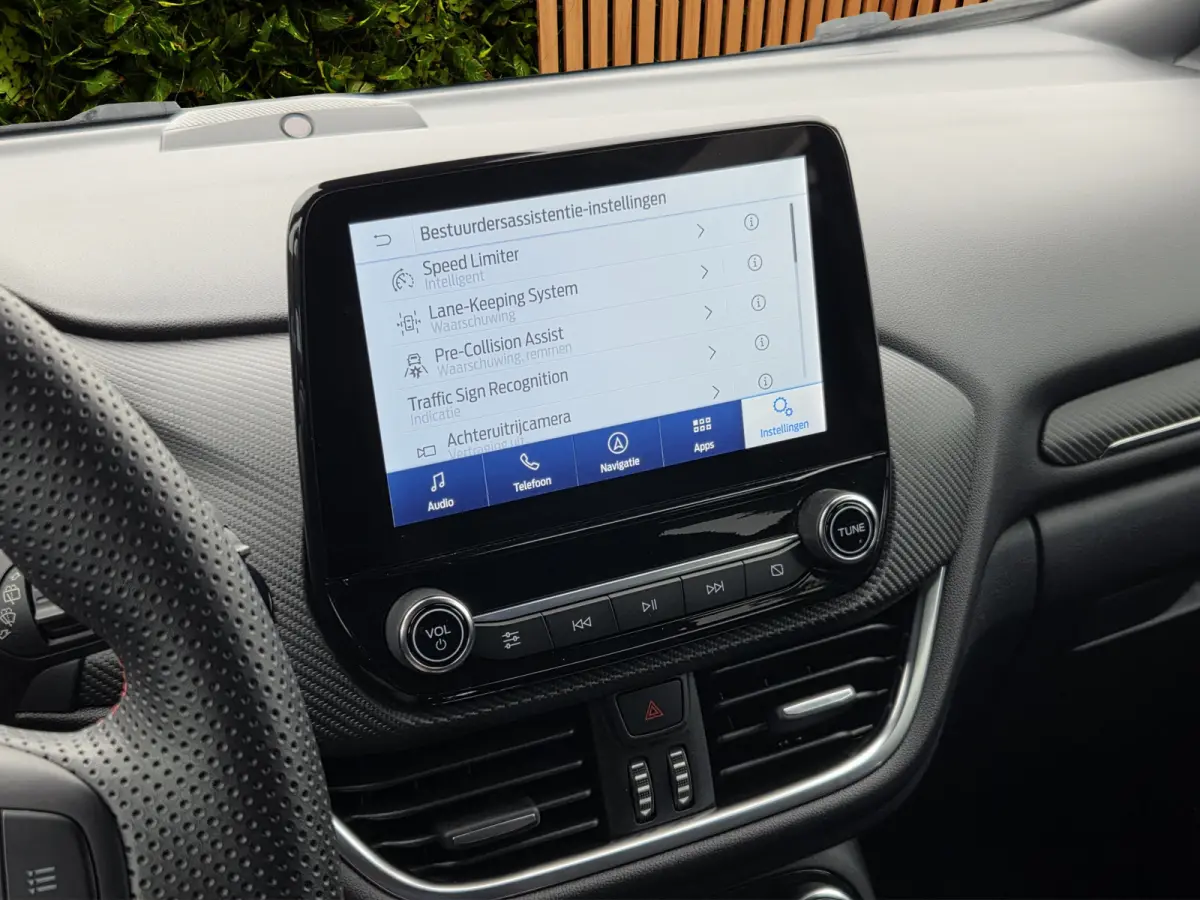 1.0 EcoBoost ST-Line X Carplay | Cruise control | Half Leder | Navigatie  | Achteruitrij camera | B&O | 18"