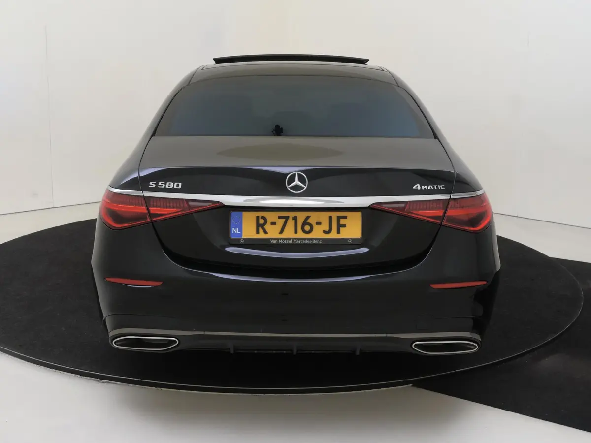 580 4MATIC Lang AMG Line Panoramadak/ 21 inch/ Burmester 4D/ Standkachel/ Rear Executive/ Achterasbesturing