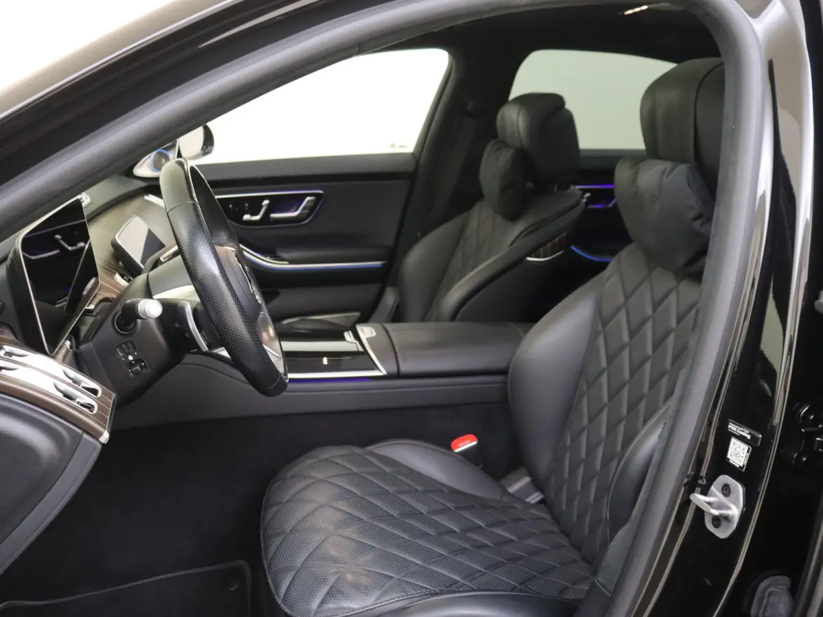 580 4MATIC Lang AMG Line Panoramadak/ 21 inch/ Burmester 4D/ Standkachel/ Rear Executive/ Achterasbesturing