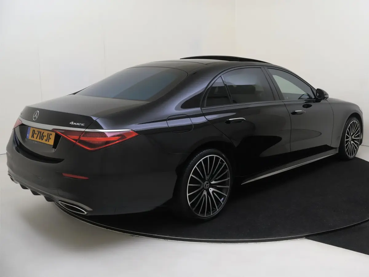 580 4MATIC Lang AMG Line Panoramadak/ 21 inch/ Burmester 4D/ Standkachel/ Rear Executive/ Achterasbesturing