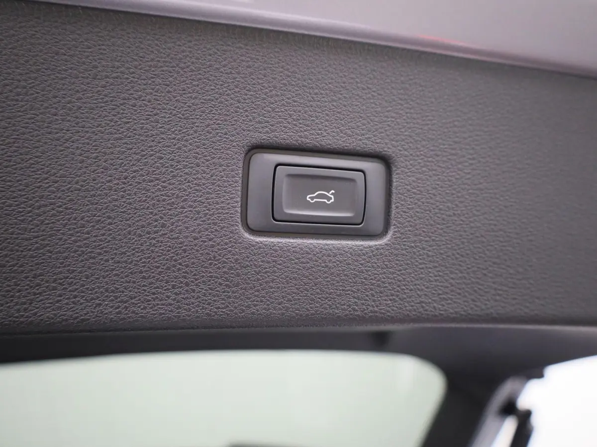 55 TFSI e quattro S-Line | Wordt Verwacht | Panoramadak | Achteruitrijcamera | Parkeersensoren | Stoelverwarming | Stoelventilatie | Luchtvering | Trekhaak |