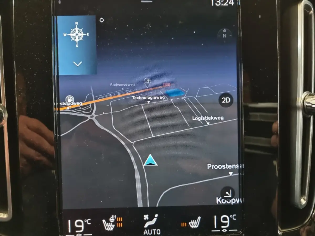 1.5 T4 R-Design | 1e Eigenaar - NL Auto | Apple Carplay - Android Auto | Stoel + Stuurverwarming | Adaptive Cruis Control | BLIS | PDC |
