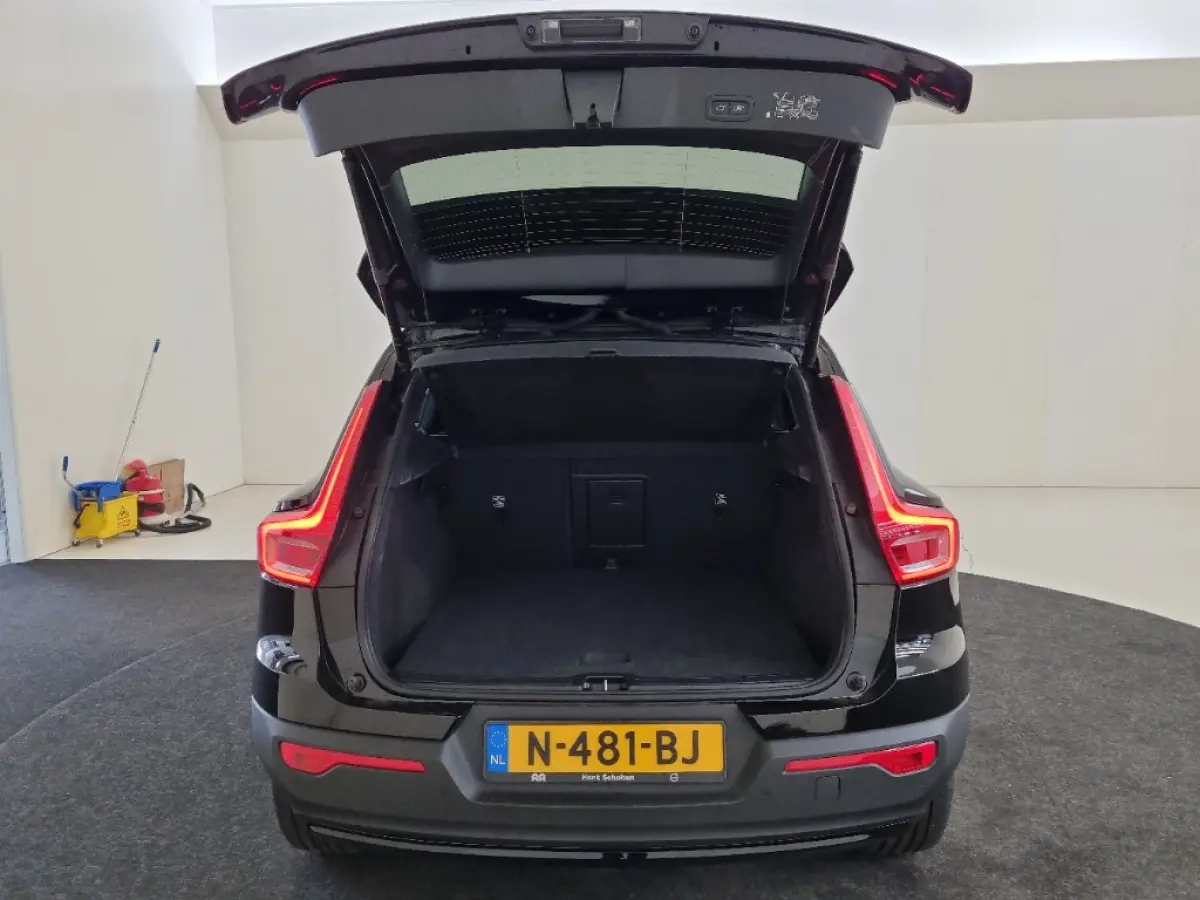 1.5 T4 R-Design | 1e Eigenaar - NL Auto | Apple Carplay - Android Auto | Stoel + Stuurverwarming | Adaptive Cruis Control | BLIS | PDC |