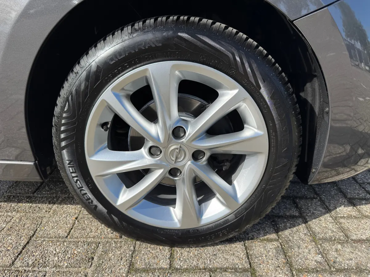 1.2 Edition,Airco,LM velgen,Cruisecontrol,Carplay/Android,Navigatie,
