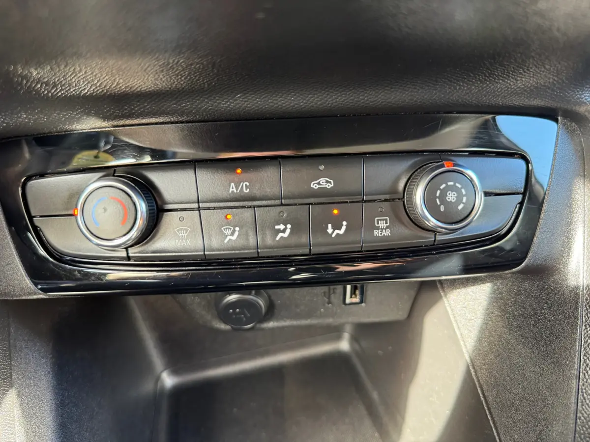 1.2 Edition,Airco,LM velgen,Cruisecontrol,Carplay/Android,Navigatie,