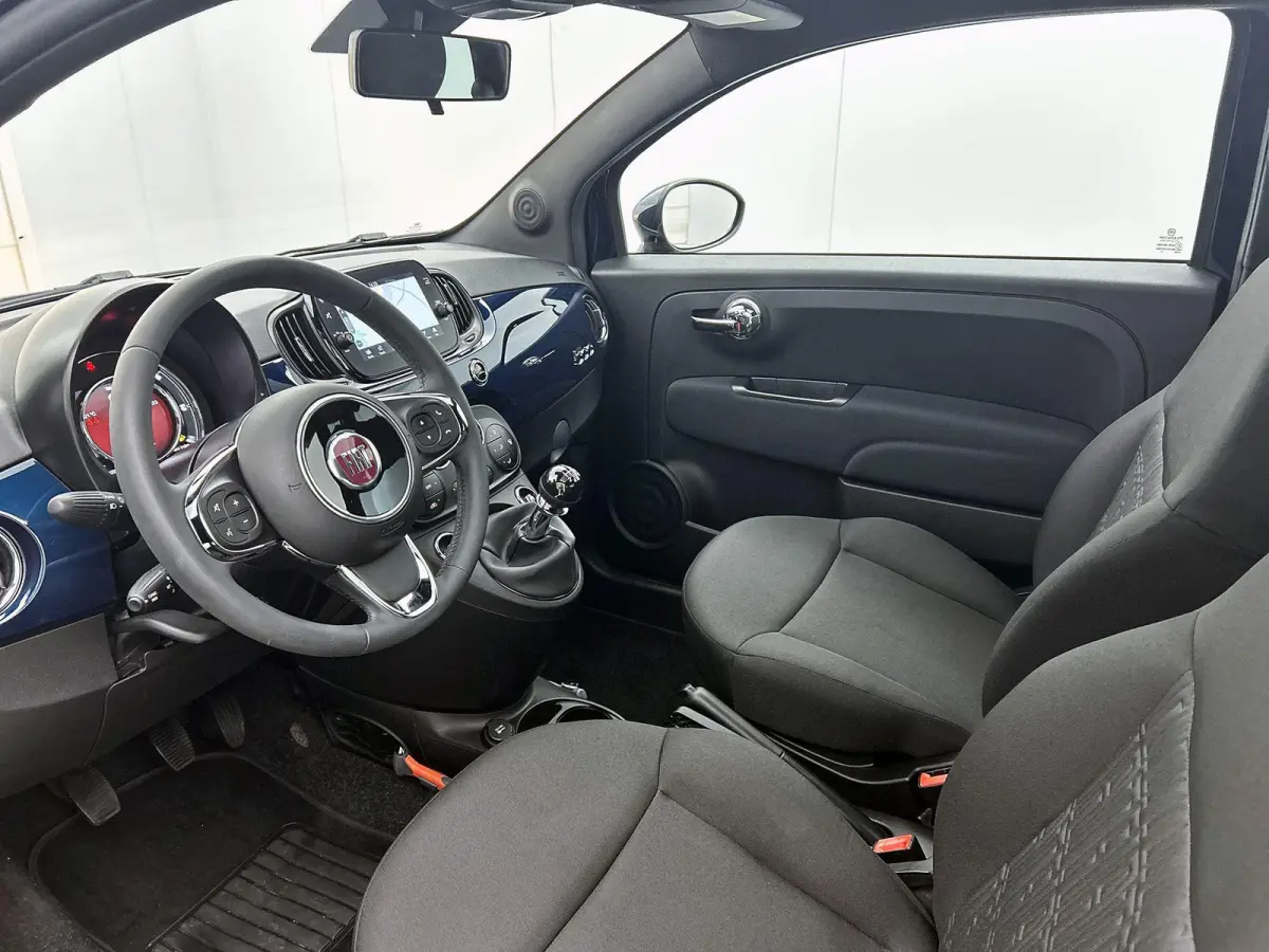 1.0 Hybrid Dolcevita | Apple Carplay / Android Auto | Panoramadak | Parkeersensoren | Climate Control |