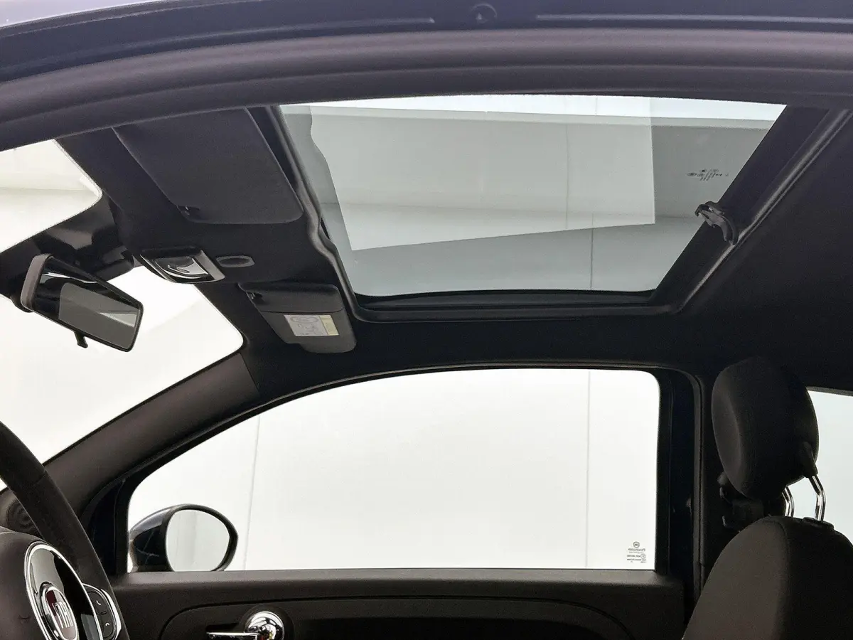 1.0 Hybrid Dolcevita | Apple Carplay / Android Auto | Panoramadak | Parkeersensoren | Climate Control |