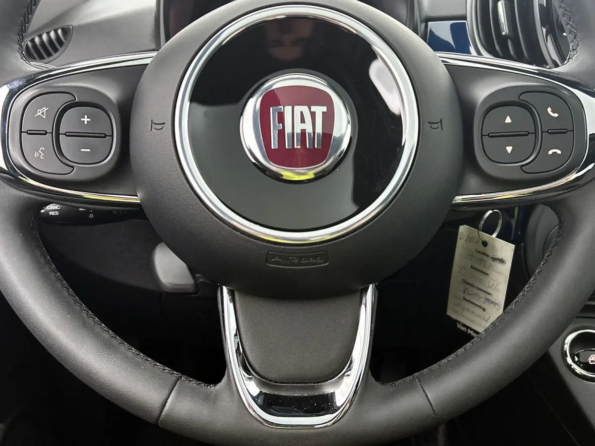 1.0 Hybrid Dolcevita | Apple Carplay / Android Auto | Panoramadak | Parkeersensoren | Climate Control |
