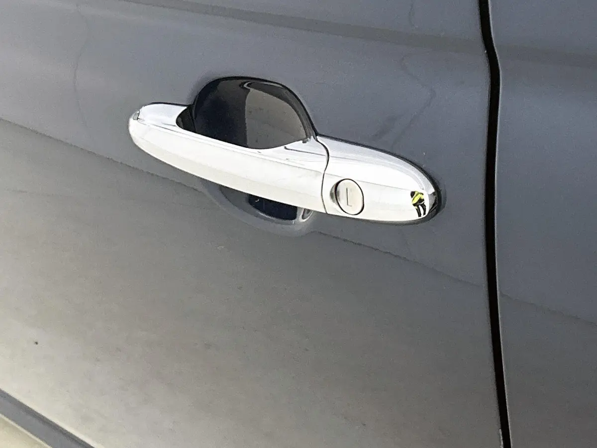 1.0 Hybrid Dolcevita | Apple Carplay / Android Auto | Panoramadak | Parkeersensoren | Climate Control |