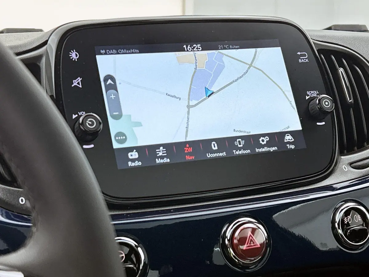1.0 Hybrid Dolcevita | Apple Carplay / Android Auto | Panoramadak | Parkeersensoren | Climate Control |