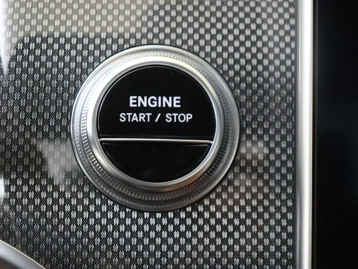 4MATIC AMG Line Premium Plus /Panoramadak /Memory /HUD /360 Camera /Burmester