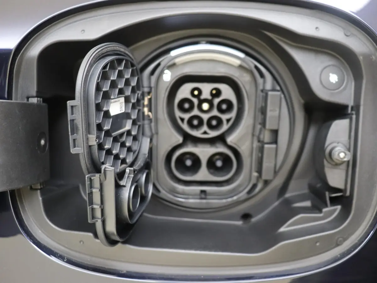 4MATIC AMG Line Premium Plus /Panoramadak /Memory /HUD /360 Camera /Burmester