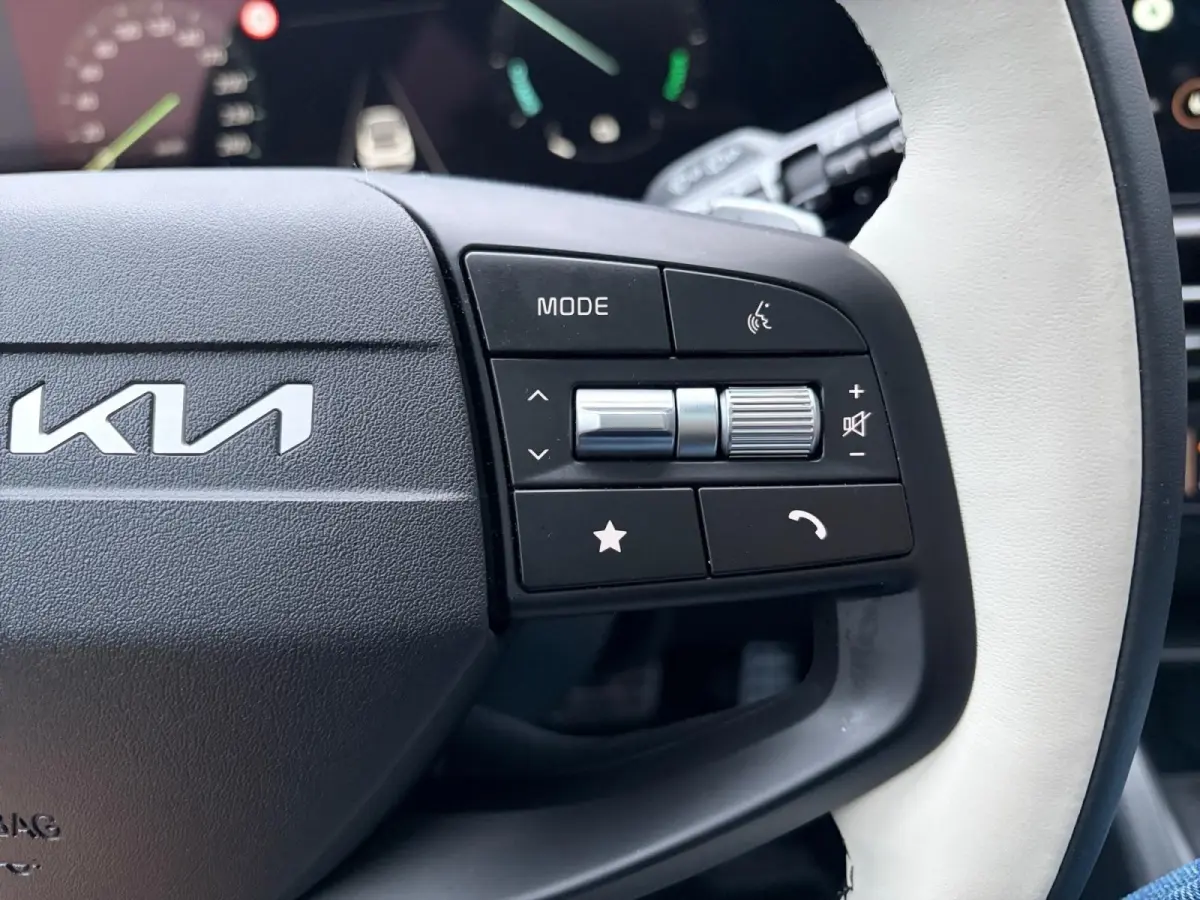 1.6 T-GDi Plug-in Hybrid GT-Line | Direct leverbaar! | Glazen schuif-/kanteldak | Elektrisch verstelbare stoelen | Elektrisch bedienbare achterklep | Stoelverwarming- voor en achter | Dodeho