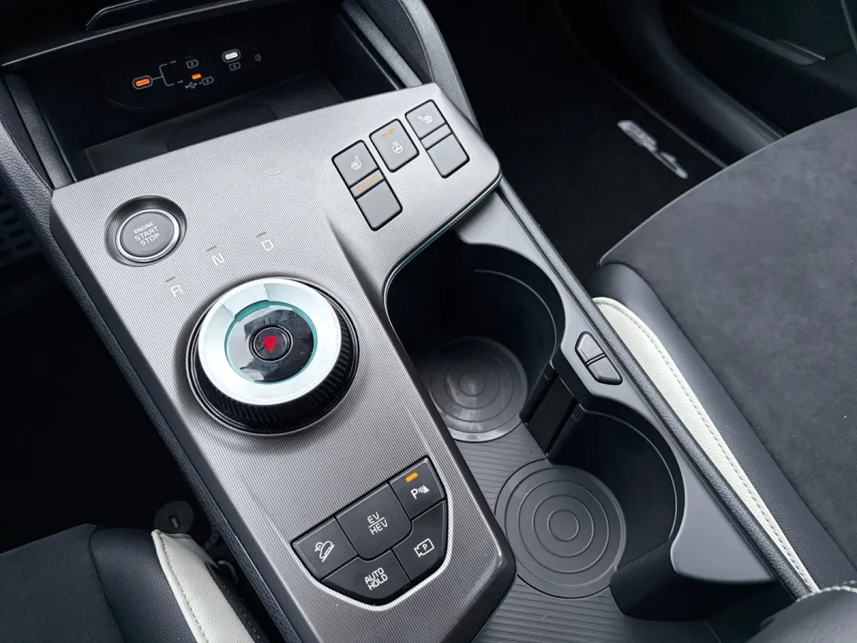 1.6 T-GDi Plug-in Hybrid GT-Line | Direct leverbaar! | Glazen schuif-/kanteldak | Elektrisch verstelbare stoelen | Elektrisch bedienbare achterklep | Stoelverwarming- voor en achter | Dodeho