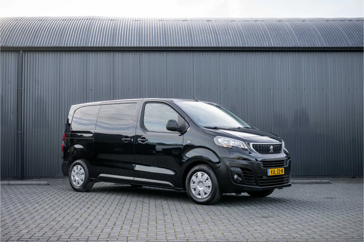 1.5 BlueHDi 100 | 3-Zits | Camera | Carplay | Cruise | PDC | Airco