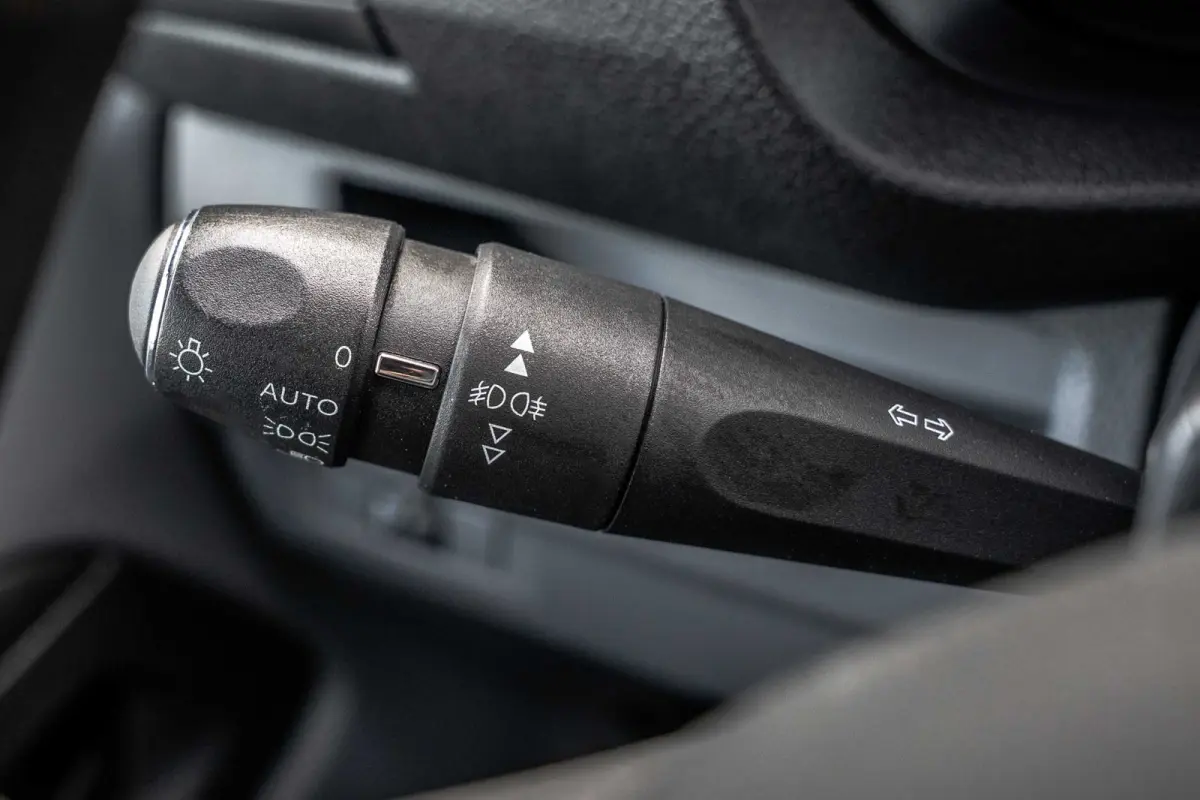 1.5 BlueHDi 100 | 3-Zits | Camera | Carplay | Cruise | PDC | Airco