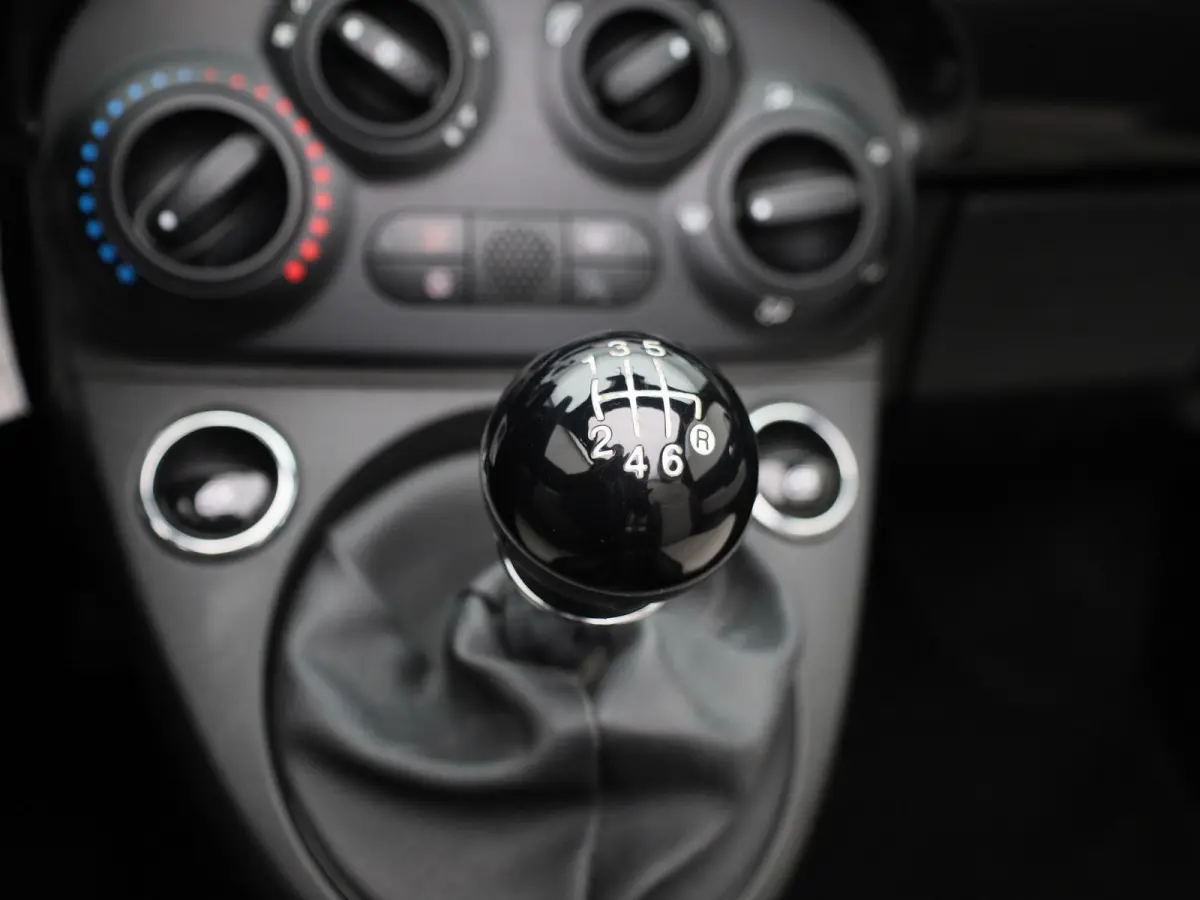 1.0 Hybrid Dolcevita | Wordt Verwacht | Apple Carplay / Android Auto | Parkeersensoren | Cabrio |