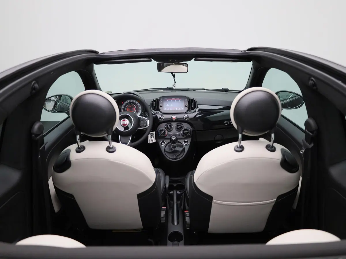 1.0 Hybrid Dolcevita | Wordt Verwacht | Apple Carplay / Android Auto | Parkeersensoren | Cabrio |