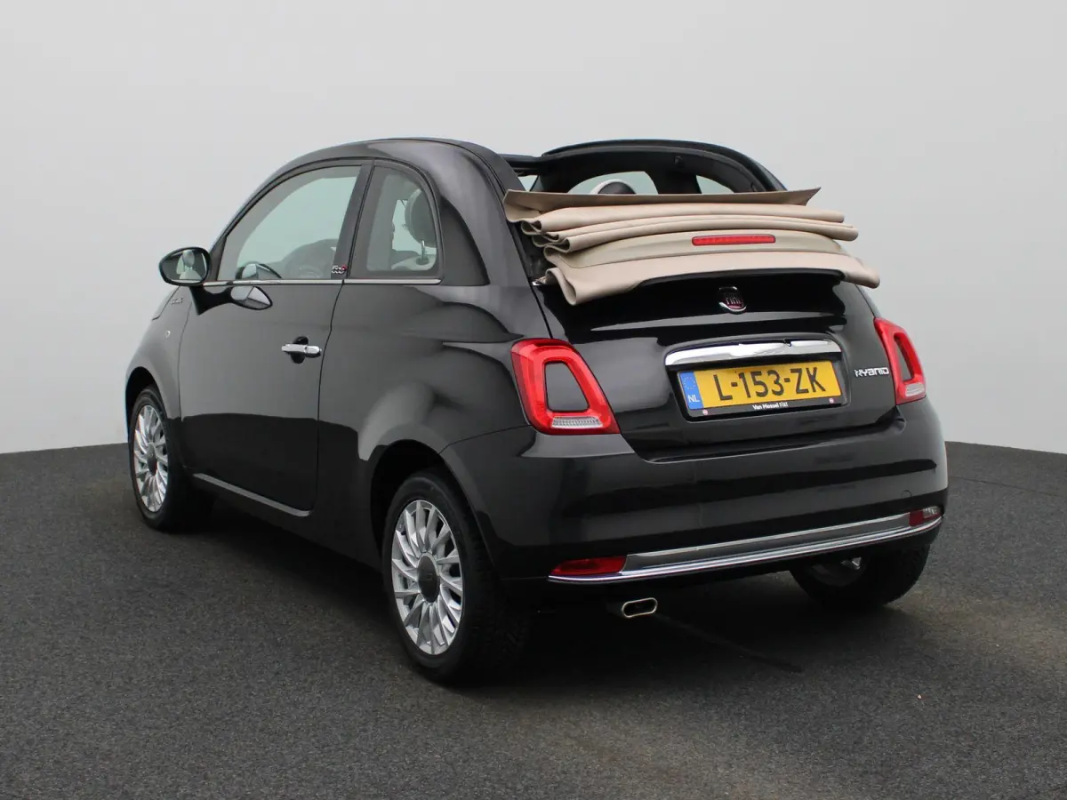 1.0 Hybrid Dolcevita | Wordt Verwacht | Apple Carplay / Android Auto | Parkeersensoren | Cabrio |
