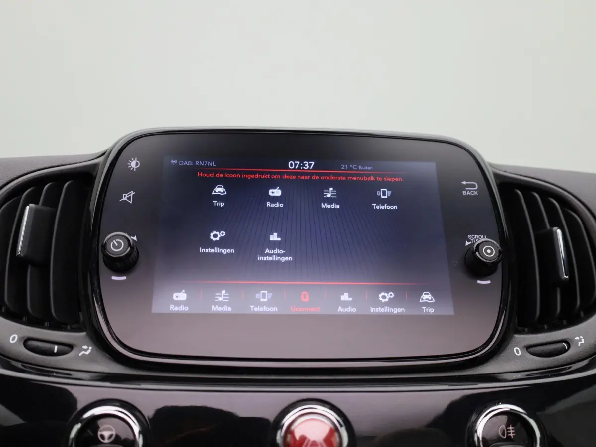 1.0 Hybrid Dolcevita | Wordt Verwacht | Apple Carplay / Android Auto | Parkeersensoren | Cabrio |