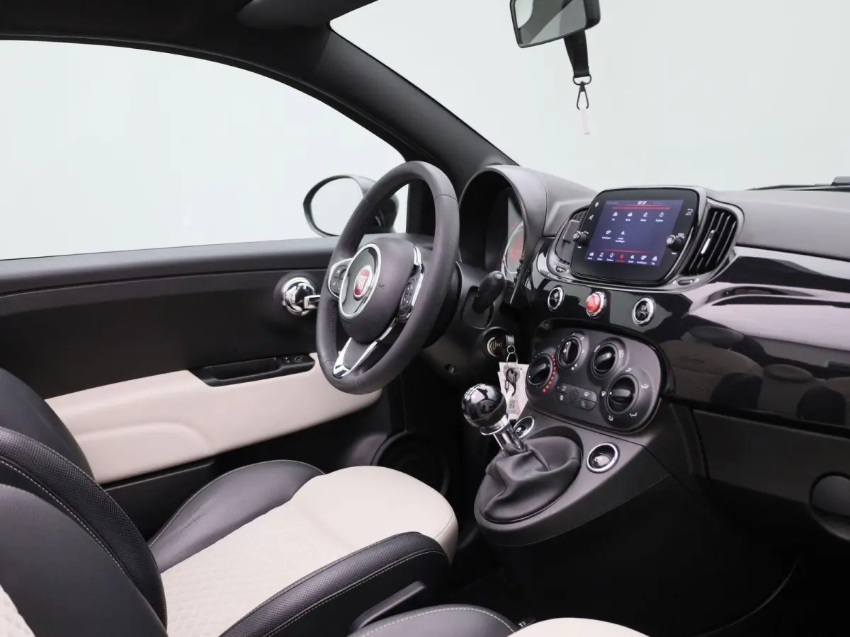 1.0 Hybrid Dolcevita | Wordt Verwacht | Apple Carplay / Android Auto | Parkeersensoren | Cabrio |