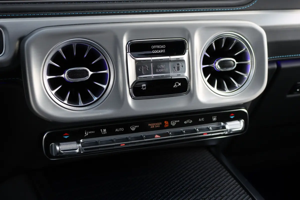Edition One 116 kWh | Schuifdak | Distronic | Multicontourstoelen | Burmester | Nappa Leder | Surround Camera | Augmented Reality | Keyless Go |