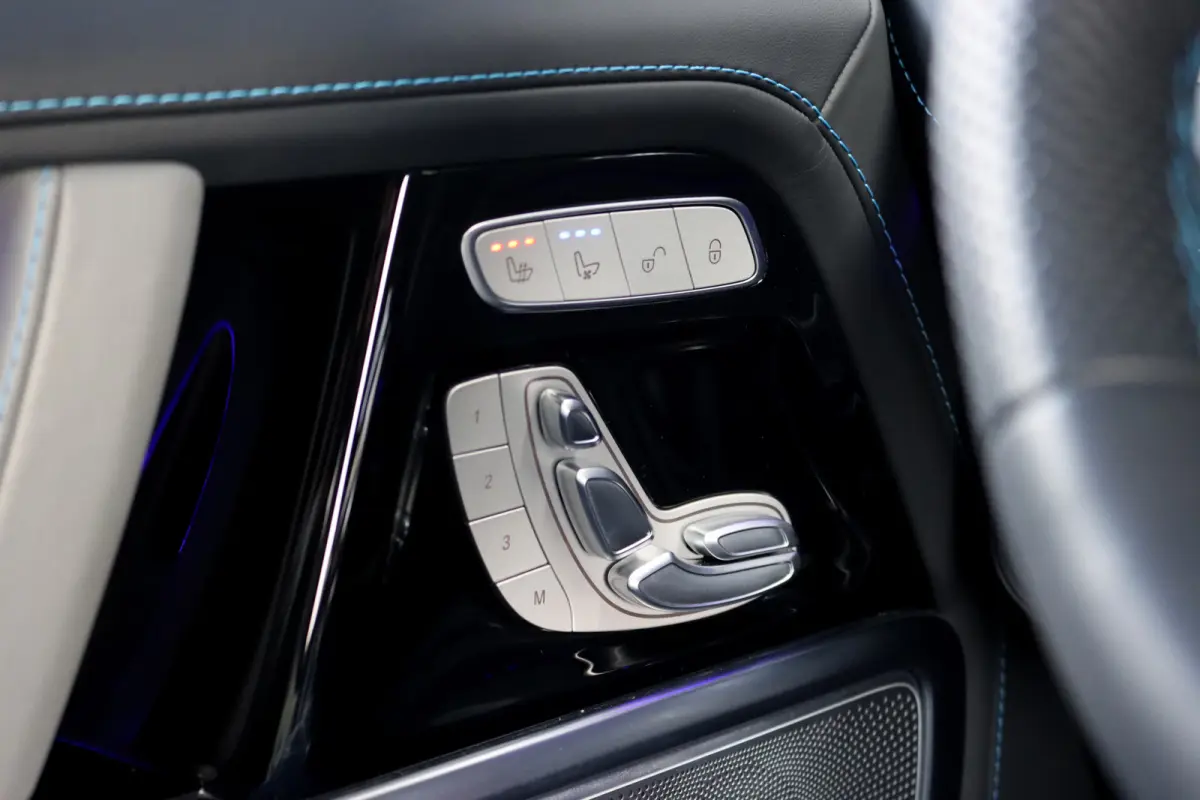 Edition One 116 kWh | Schuifdak | Distronic | Multicontourstoelen | Burmester | Nappa Leder | Surround Camera | Augmented Reality | Keyless Go |