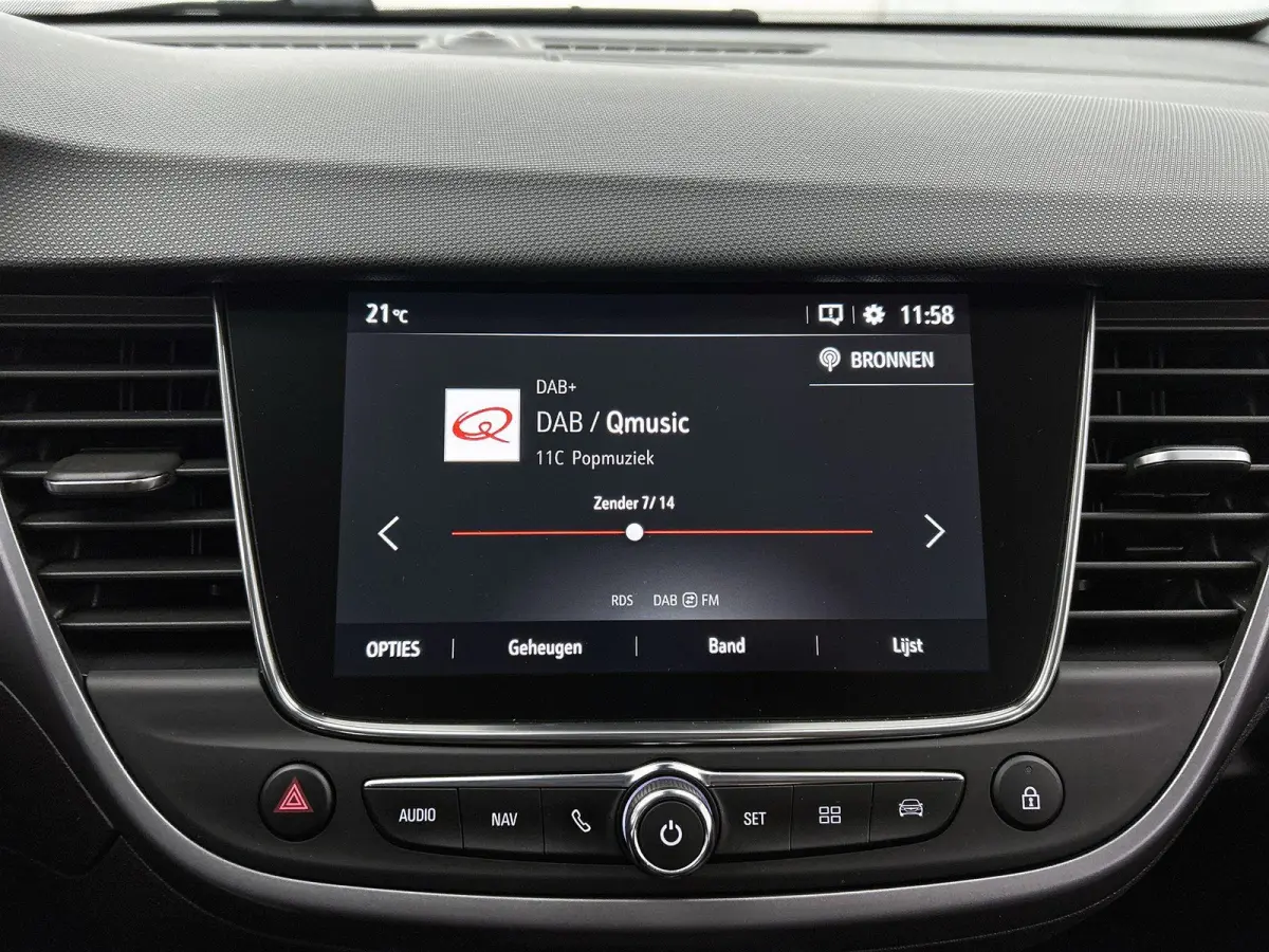 1.2 Edition | Apple Carplay & Android auto | Navigatie | Camera | Parkeersensoren | Cruise control | Bluetooth |