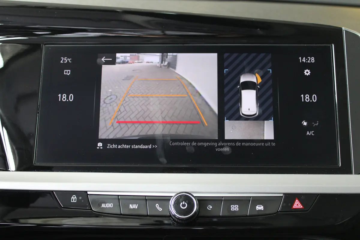 1.6 Turbo Plug-In Hybrid GS Line | Stoel- stuurwielverwarming | Adapt. Cruise control | Dode hoek sensoren | AFL led matrix koplampen |