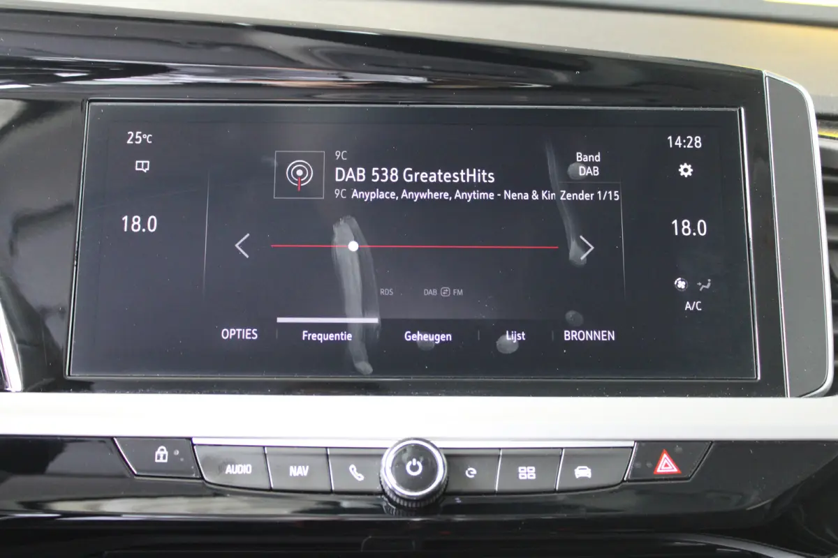 1.6 Turbo Plug-In Hybrid GS Line | Stoel- stuurwielverwarming | Adapt. Cruise control | Dode hoek sensoren | AFL led matrix koplampen |