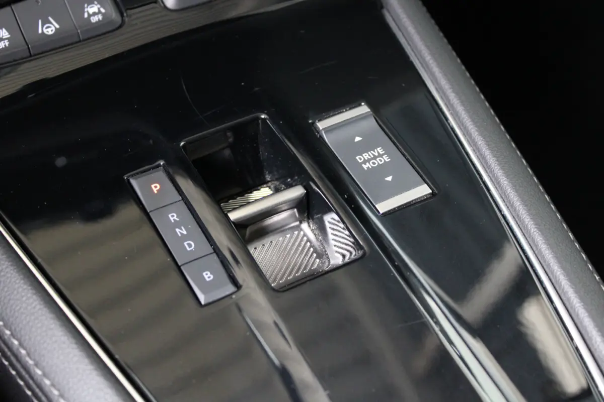 1.6 Turbo Plug-In Hybrid GS Line | Stoel- stuurwielverwarming | Adapt. Cruise control | Dode hoek sensoren | AFL led matrix koplampen |