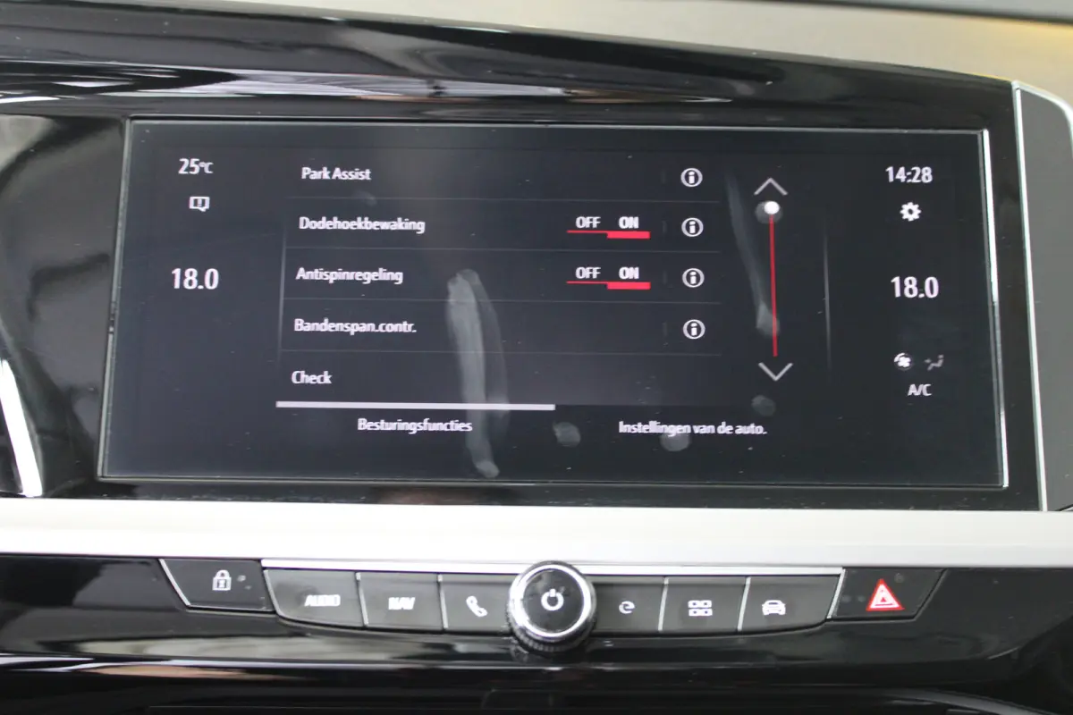 1.6 Turbo Plug-In Hybrid GS Line | Stoel- stuurwielverwarming | Adapt. Cruise control | Dode hoek sensoren | AFL led matrix koplampen |