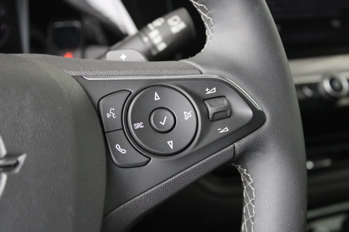 1.6 Turbo Plug-In Hybrid GS Line | Stoel- stuurwielverwarming | Adapt. Cruise control | Dode hoek sensoren | AFL led matrix koplampen |