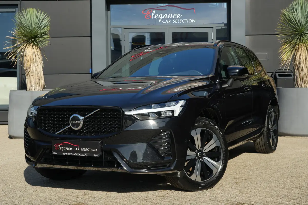 2.0 T6 Plug-in hybrid AWD Plus Dark | 350 PK | Pano | 360° camera | Navigatie | Stoelverwarming | HarmanKardon | Volvo XC60 2.0 T6 Plug-in hybrid AWD Plus Dark met 350 PK, 2.0-liter 4-cilin