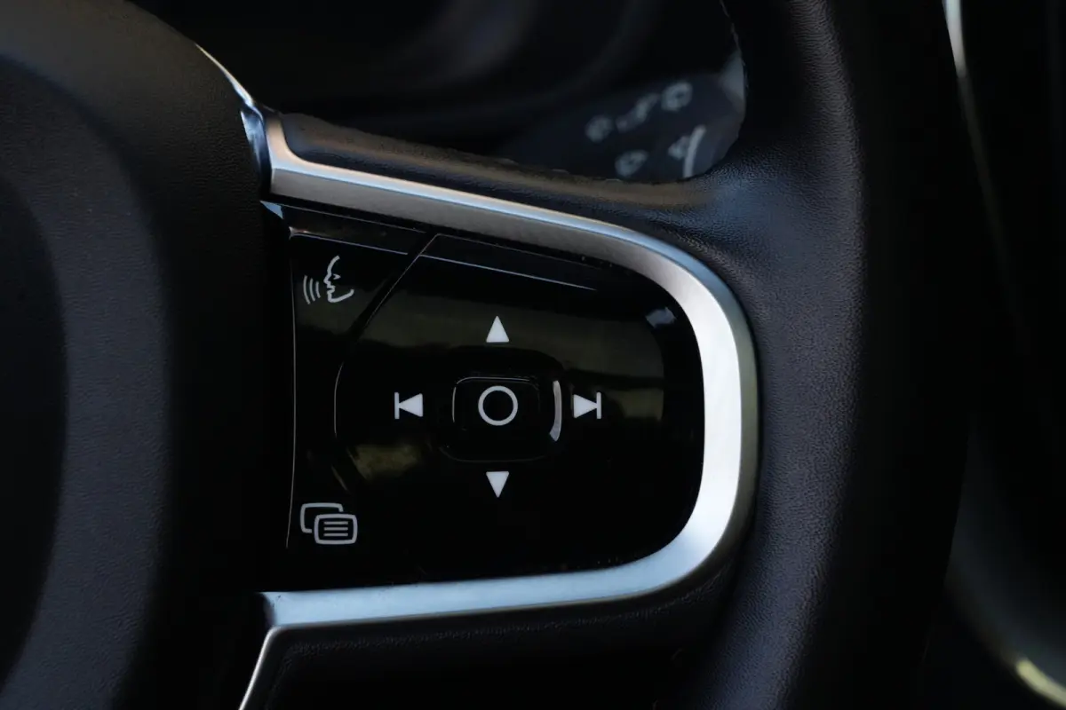 2.0 T6 Plug-in hybrid AWD Plus Dark | 350 PK | Pano | 360° camera | HarmanKardon | Navigatie | Stoelverwarming | Volvo XC60 2.0 T6 Plug-in hybrid AWD Plus Dark met 349 PK, 2.0-liter 4-cilin
